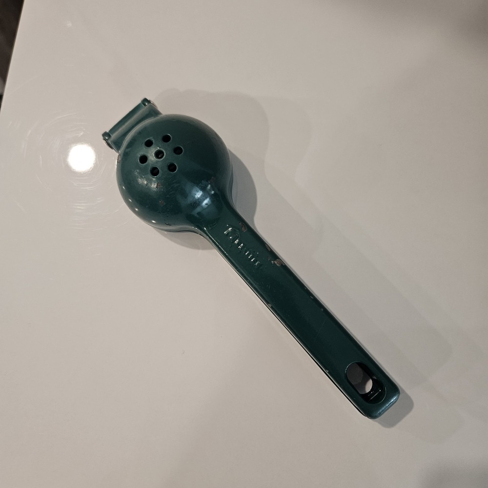Vintage Dark Green Metaltex Lemon And Lime Squeezer